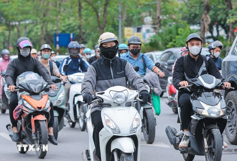 La temperatura más baja en Hanoi es de 10 a 12 grados centígrados, con posibilidad de un frío intenso que durará hasta el 10 de febrero.