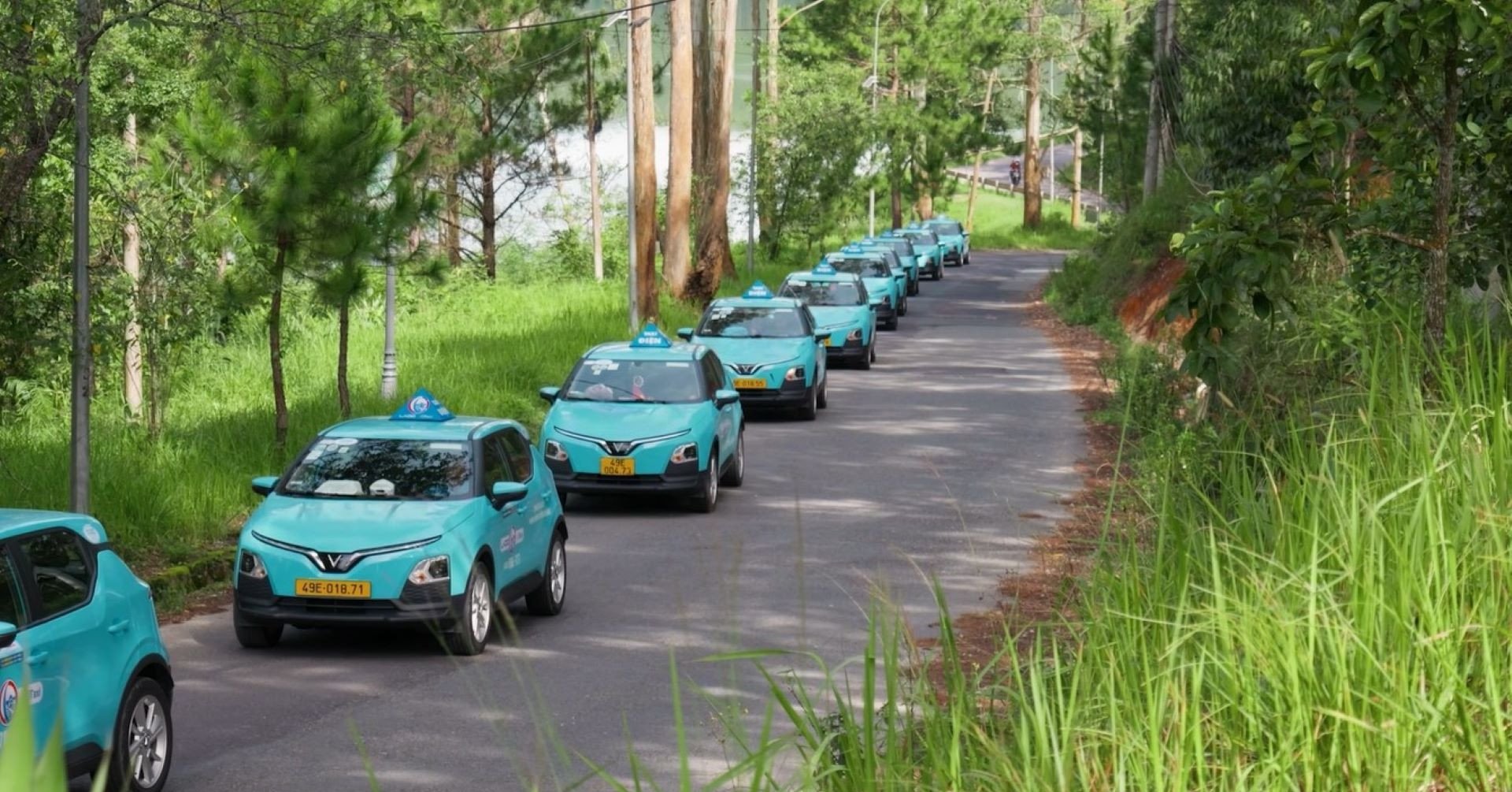 The first traditional taxi company to switch to electric vehicles