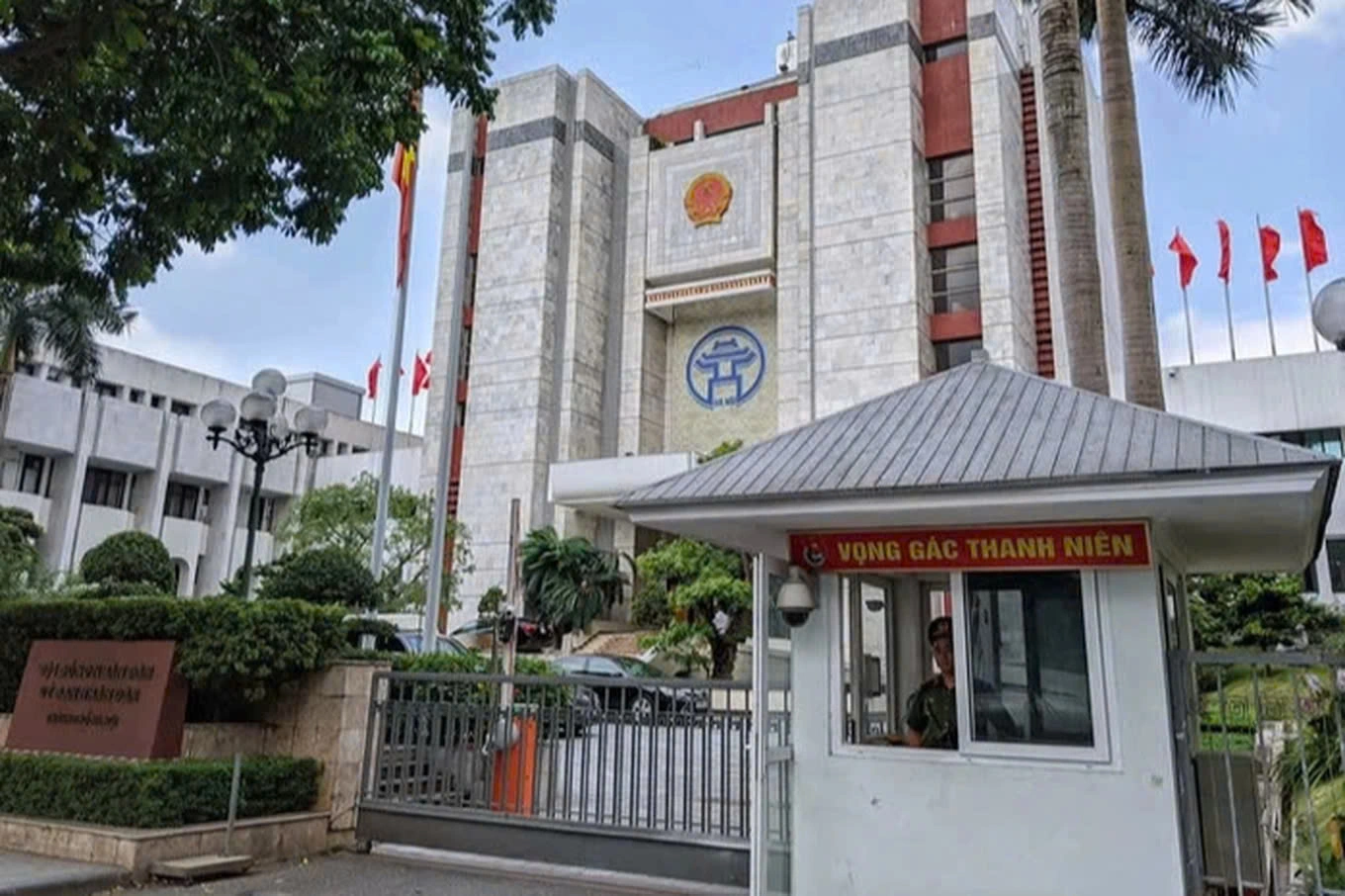 Hanoi dresse une liste de fonctionnaires qui doivent démissionner et démissionner volontairement