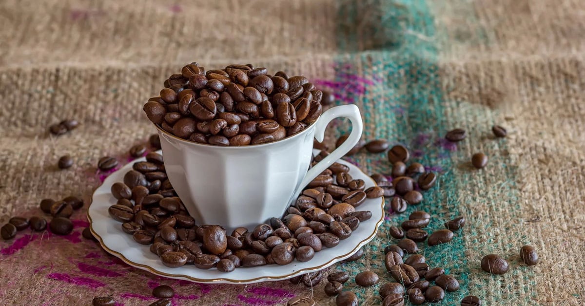 Người trẻ có nên sử dụng đồ uống có caffeine?