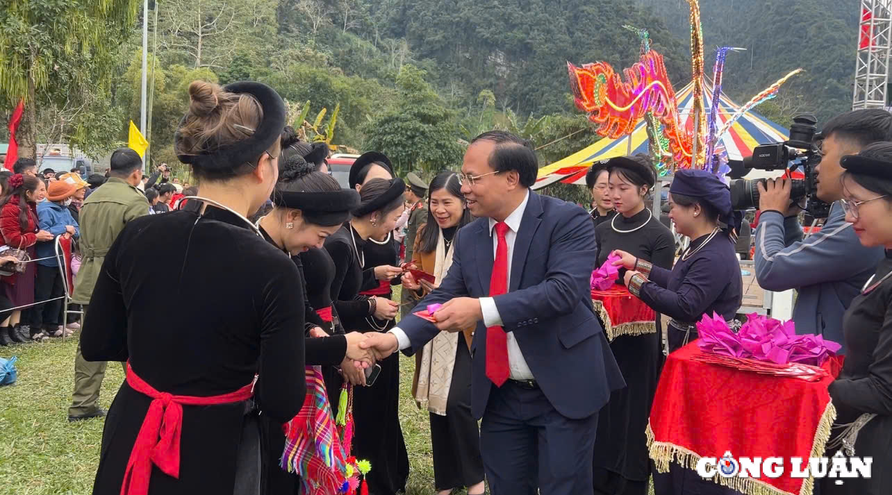 Unique Tuyen Quang festival of Long Tong and cultural festival of ethnic groups in Lam Binh district 2025 photo 4