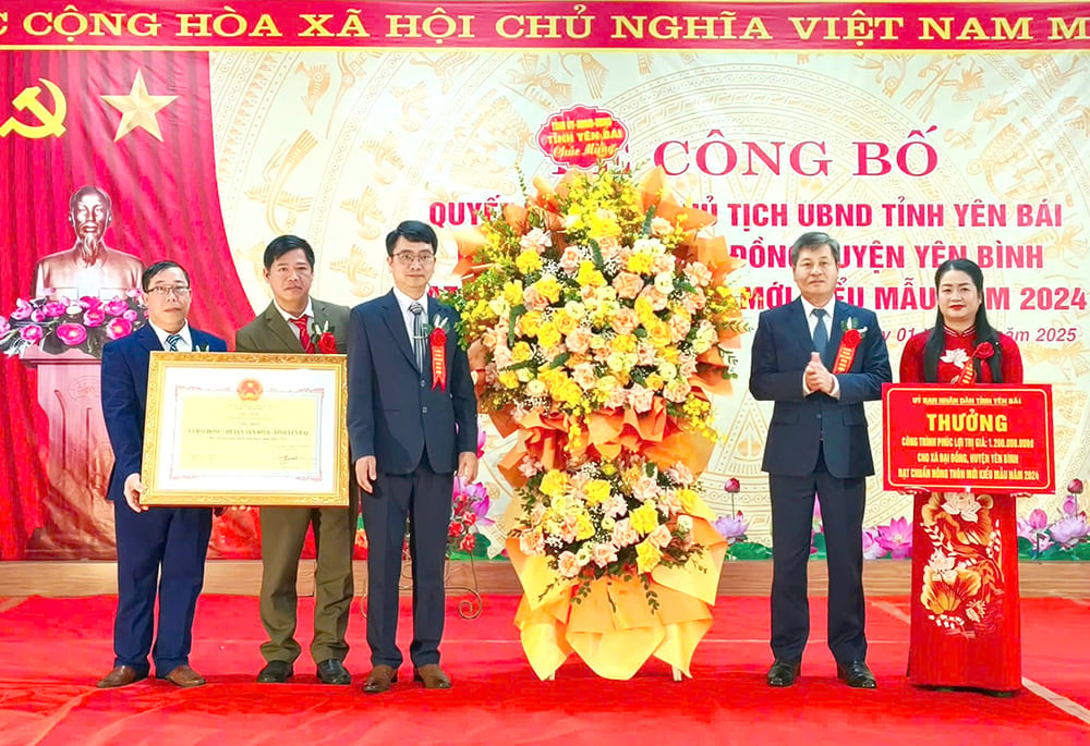 La comuna de Dai Dong (Yen Binh) recibe un certificado de reconocimiento como nueva comuna rural modelo