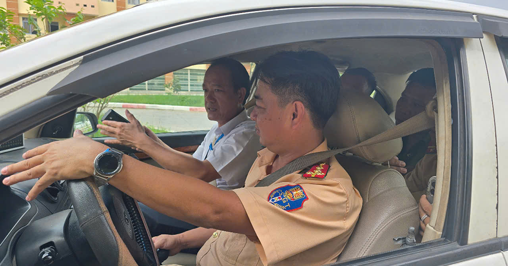 La Policía de Tráfico de Ciudad Ho Chi Minh recibe solicitudes para la renovación de licencias y exámenes de conducir a partir del 1 de marzo en tres ubicaciones