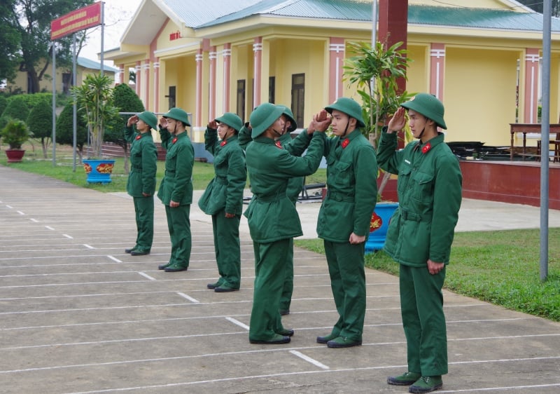 Huấn luyện dự khóa cho chiến sĩ mới nhâp ngũ năm 2025.