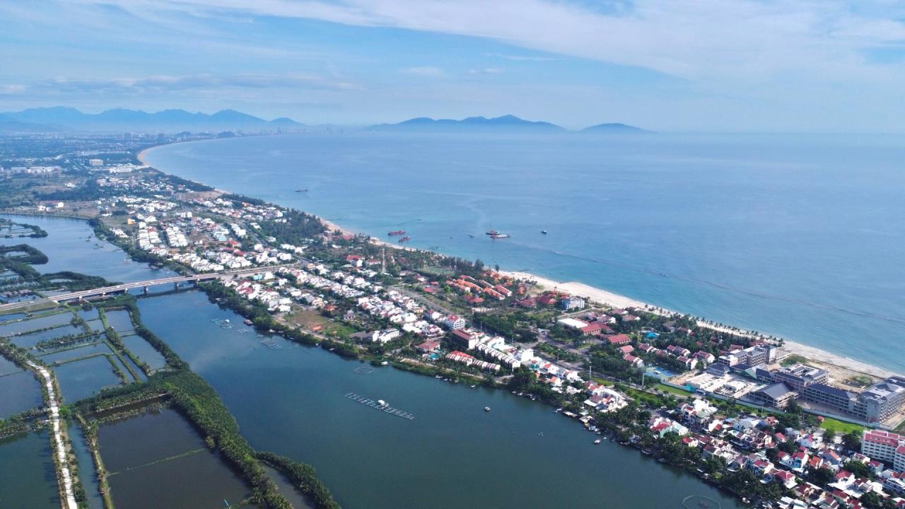 Küstengebiet entlang des Flusses Co Co (Abschnitt durch die Stadt Hoi An). Foto: Q.T