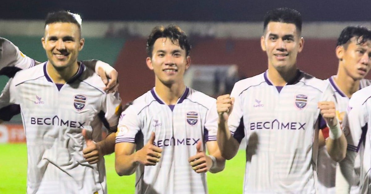 Golden Ball Tien Linh makes a difference, Binh Duong Club 'invades' top 4