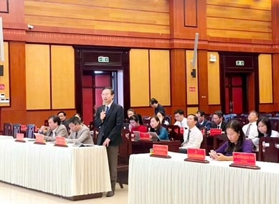 Le district de Thuan Hoa a publié une résolution sur la création et l'organisation d'agences spécialisées.