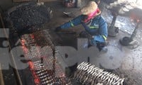 39度の暑さで焼き魚の村が火災に