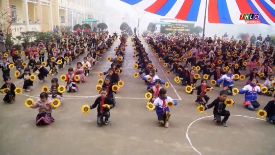 “โรงเรียนแห่งความสุข” บนที่ราบสูงของลาวไก