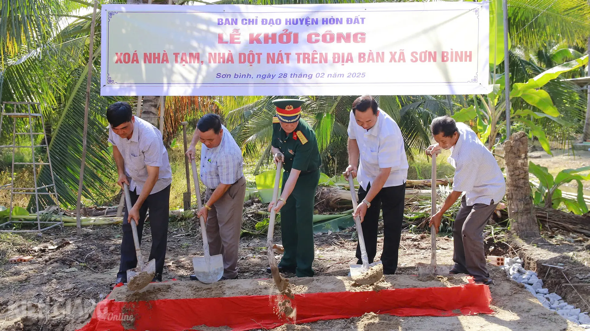 Construction of 5 great solidarity houses started