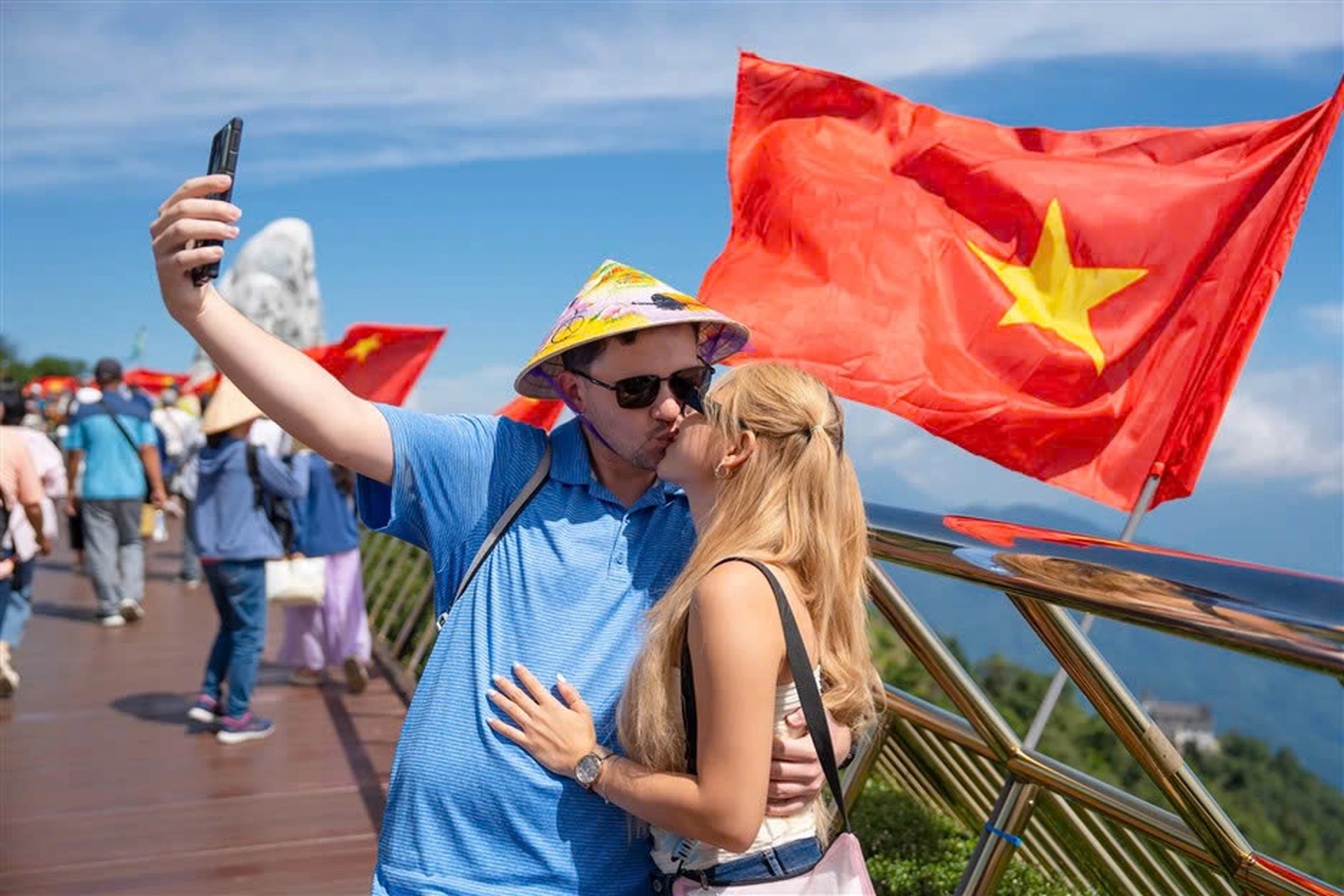 Citizens of which 16 countries are exempt from visas to enter Vietnam from March 1?