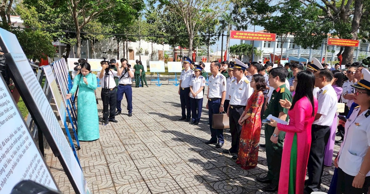 Près de 200 documents exposés sur la souveraineté maritime et insulaire du Vietnam