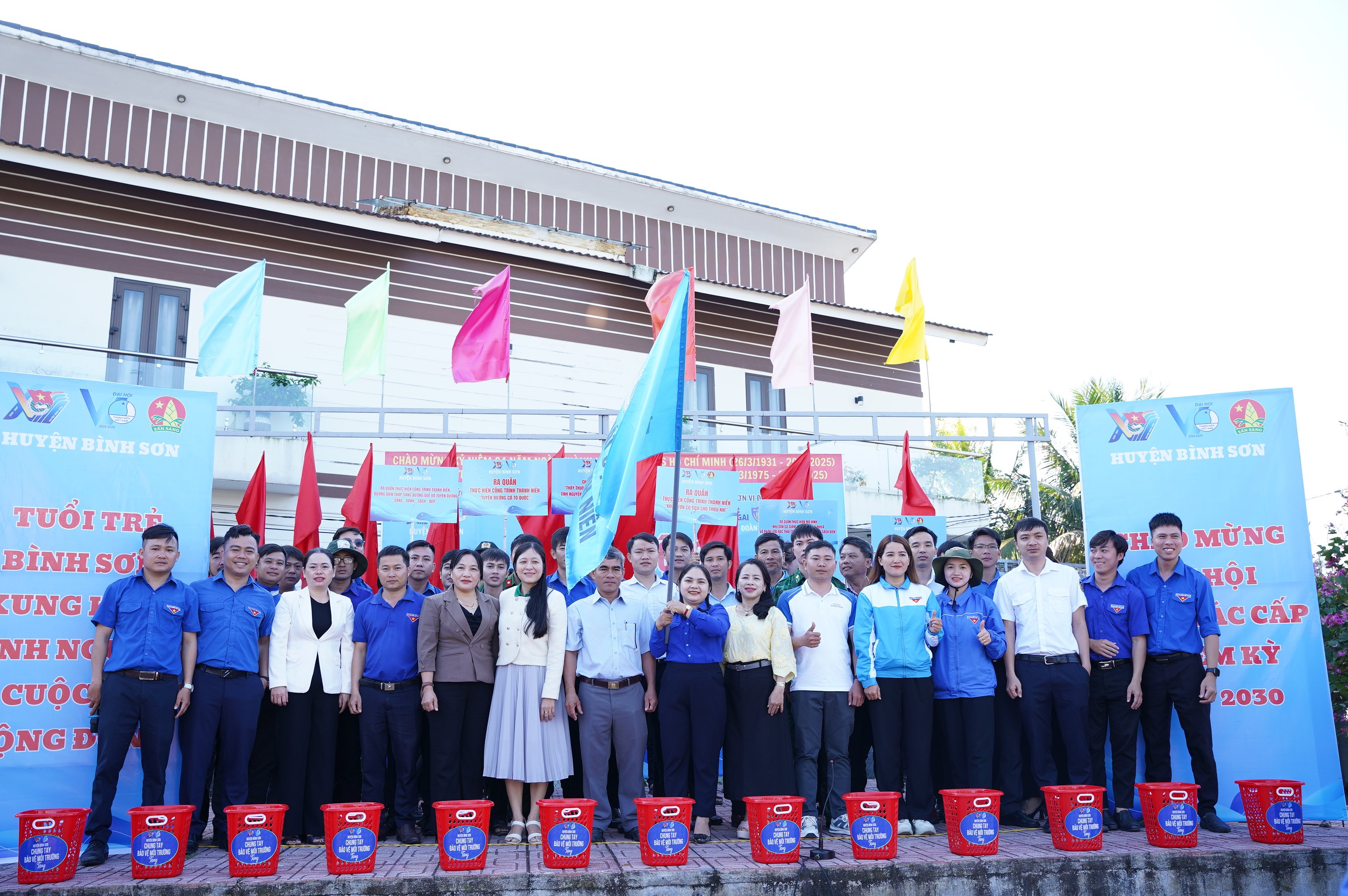 PTSC Quang Ngai coordinó la organización de la ceremonia de lanzamiento del Mes de la Juventud 2025