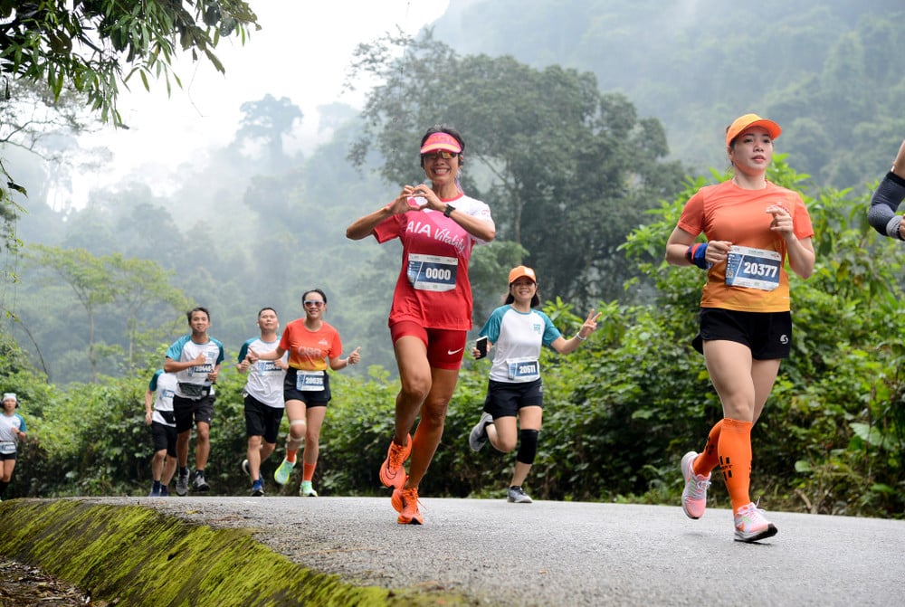 Vừa chạy vừa khám phá những cung đường giữa lòng di sản Phong Nha - Kẻ Bàng