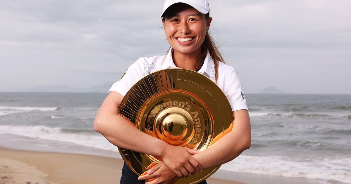 Une golfeuse de 20 ans entre dans l'histoire au championnat WAAP