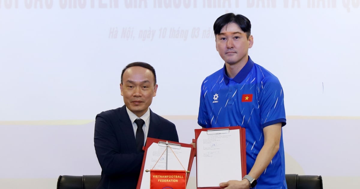 ¡El equipo de Vietnam y la selección sub-22 están felices juntos!