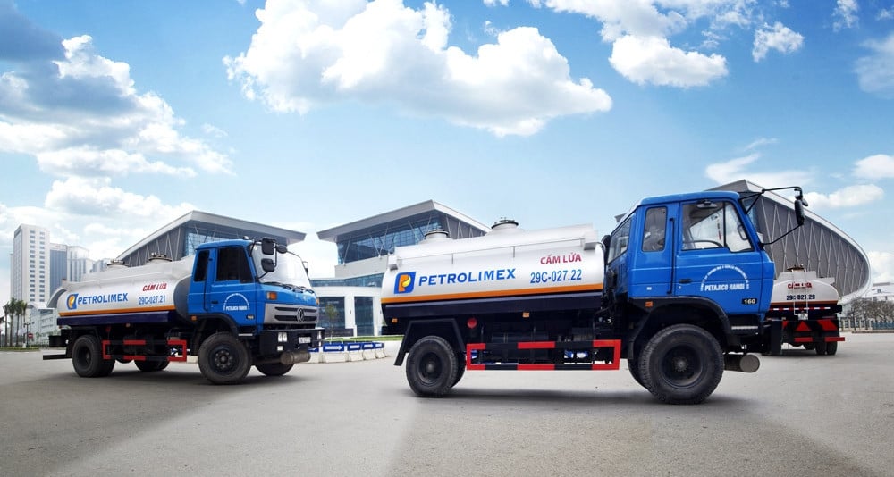 Petrolimex가 자본금 3000억 VND의 법인 이름을 '지우고 싶어하는' 이유