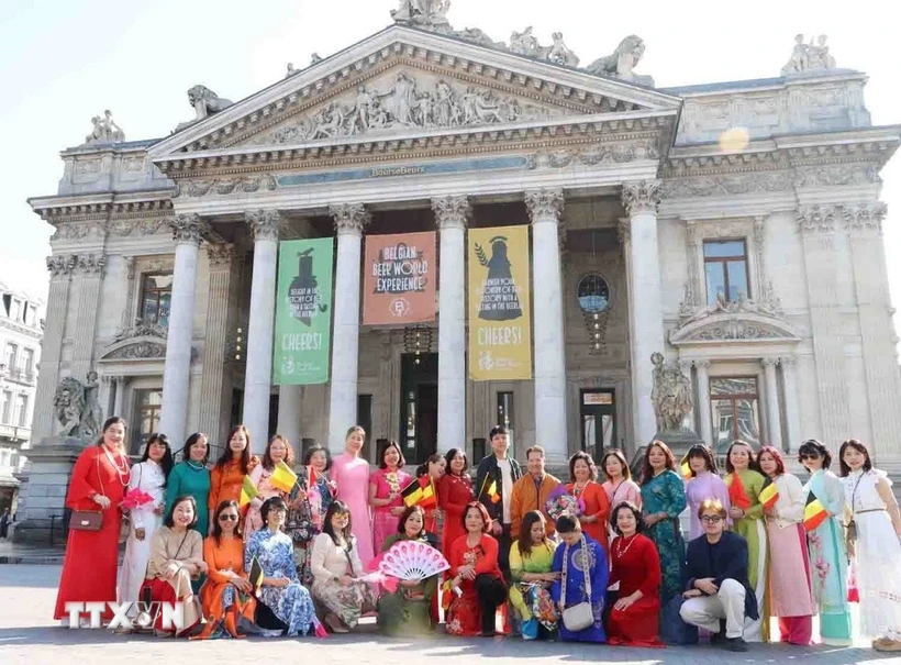 Difundiendo la belleza de las mujeres vietnamitas en el Reino de Bélgica