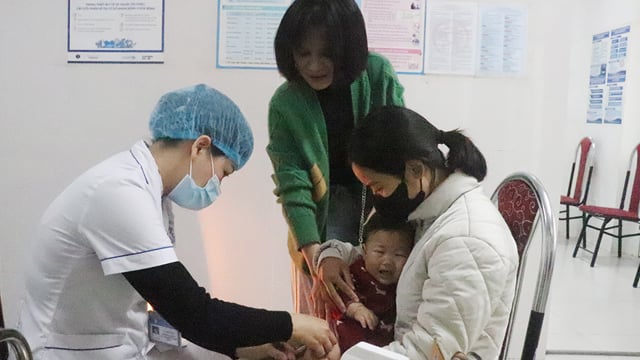 Number of measles cases in Hanoi continues to increase