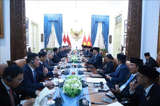 Le secrétaire général To Lam et le président de la République d'Indonésie, président du Parti du mouvement de la Grande Indonésie (Gerindra), Prabowo Subianto, ont eu des entretiens. Photo : VNA