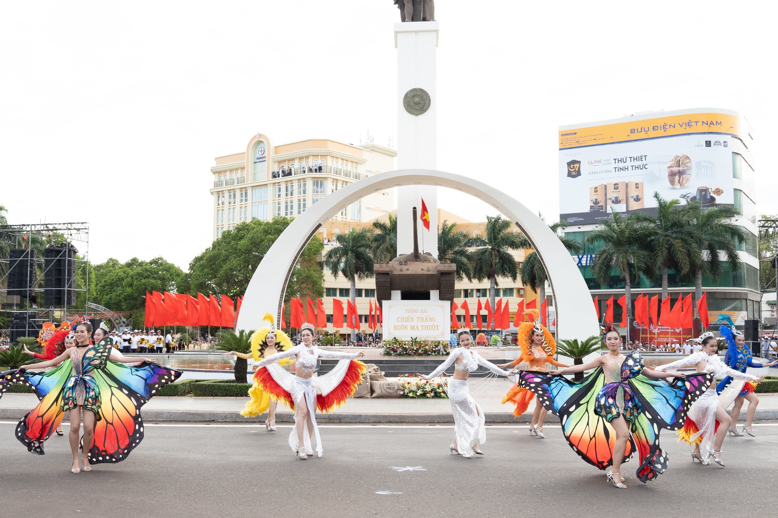 Đậm đà bản sắc Tây Nguyên trong Lễ hội Đường phố 2025 “Buôn Ma Thuột - Điểm đến của cà phê thế giới