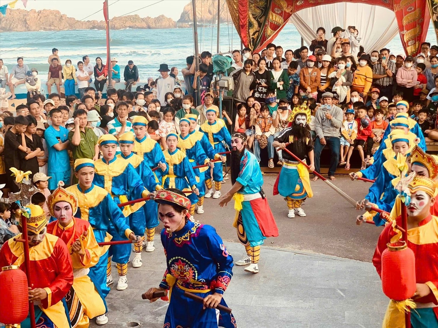 Binh Dinh: El festival de pesca de Nhon Hai merece ser reconocido como patrimonio cultural inmaterial nacional