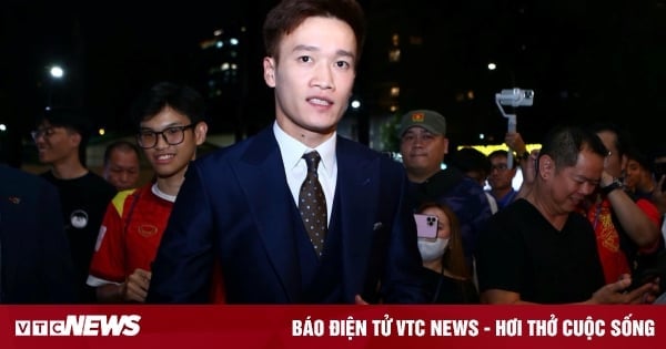 Hoang Duc recibió mil millones de dongs antes de unirse a la selección nacional de Vietnam.