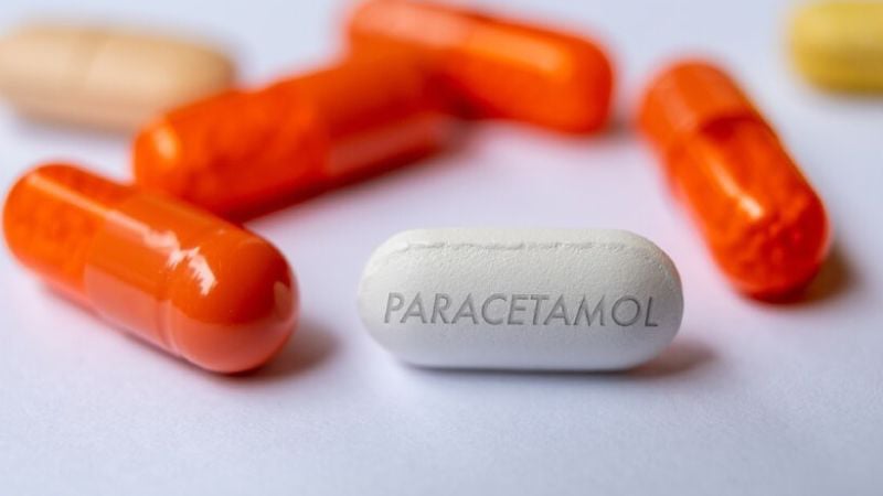 Uống paracetamol giảm đau đầu sau khi uống rượu: Tác hại khôn lường - Ảnh 1.