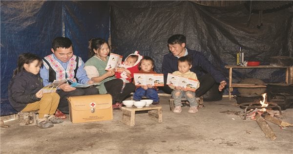 Estación de propaganda móvil en Lung Chin Thuong