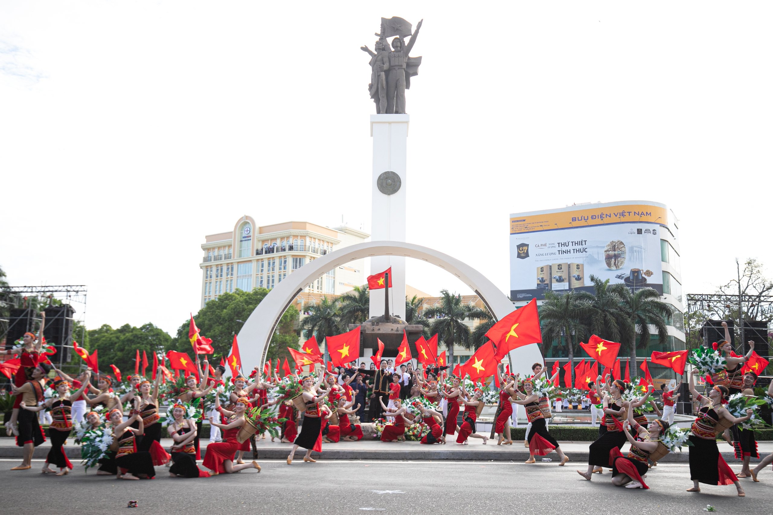 Đậm đà bản sắc Tây Nguyên trong Lễ hội Đường phố 2025 “Buôn Ma Thuột - Điểm đến của cà phê thế giới