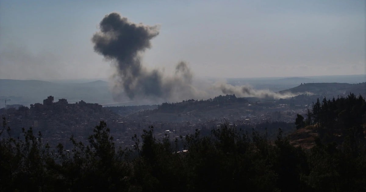 Israel airstrikes multiple Syrian military facilities