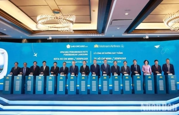 Vietnam Airlines opens direct flight route Ho Chi Minh City - Denpasar (Indonesia)