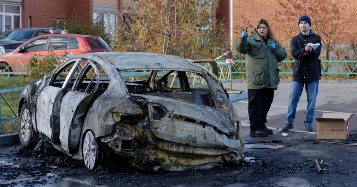 Украинский БПЛА атакует Москву, российские ПВО отстреливаются