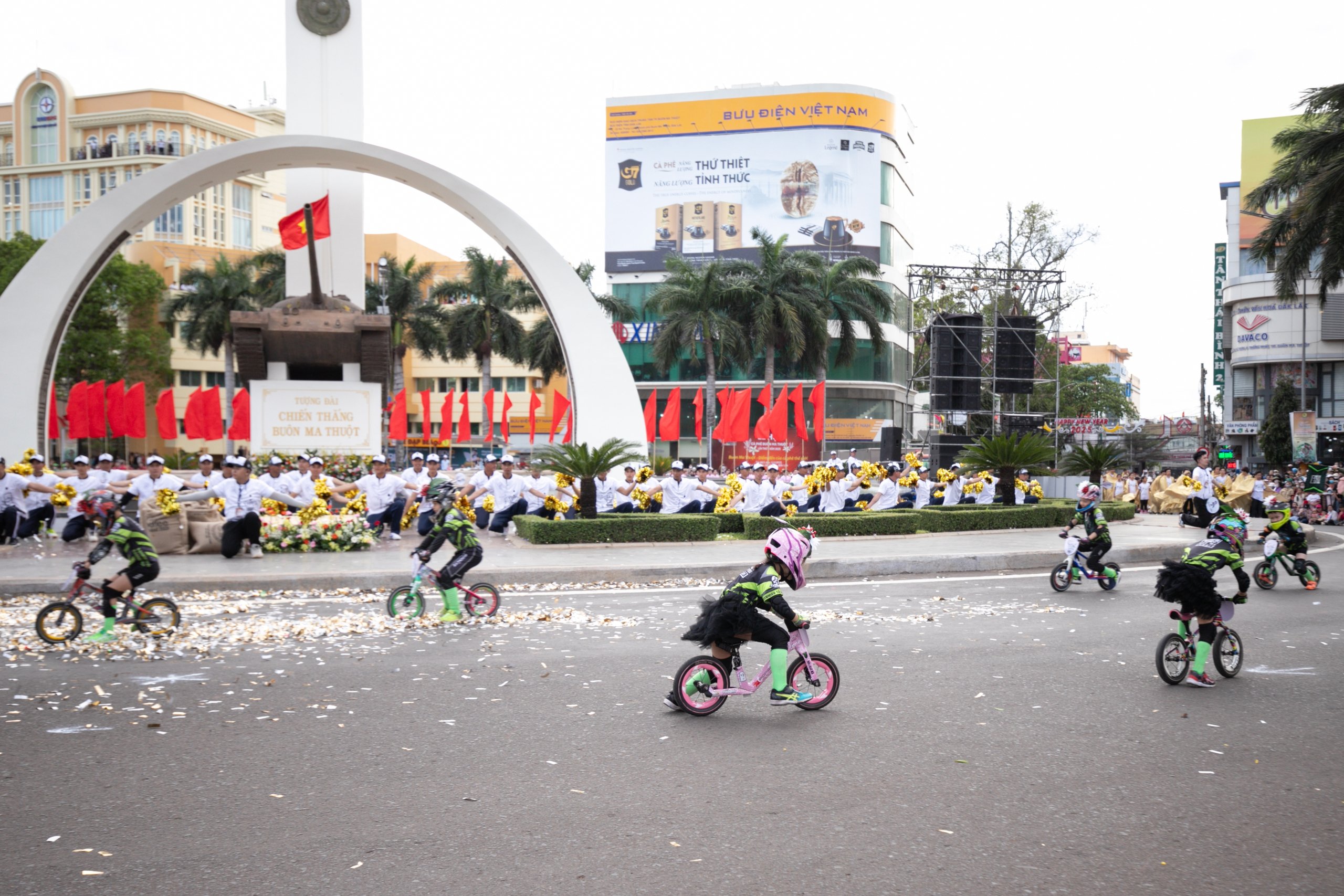 Đậm đà bản sắc Tây Nguyên trong Lễ hội Đường phố 2025 “Buôn Ma Thuột - Điểm đến của cà phê thế giới