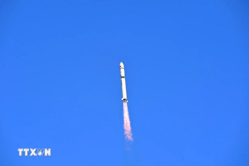 China successfully launched a satellite to test communications technology.