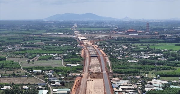 Appearance of 2 trillion-dong roads connecting Long Thanh airport, expected to open to traffic on April 30