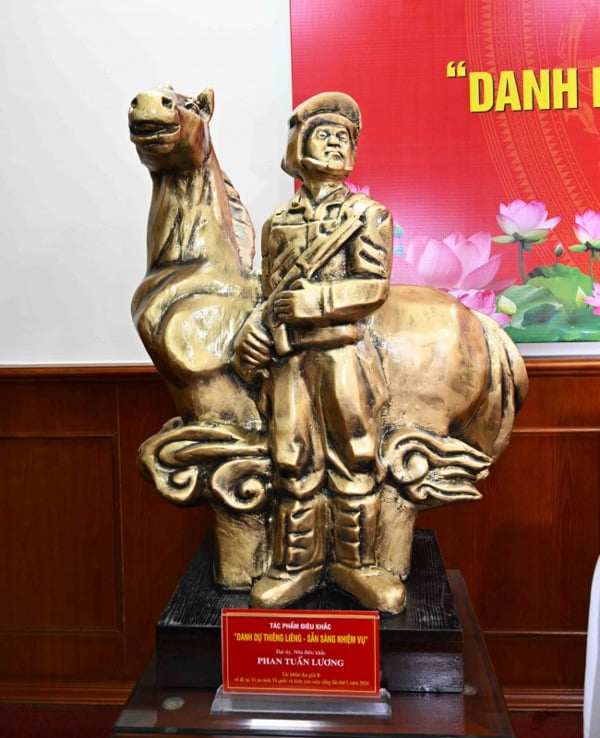 People's Police Museum receives many special artifacts photo 2