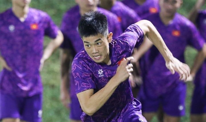 Dinh Bac will be out of action for the rest of the 2024-2025 V.League season.