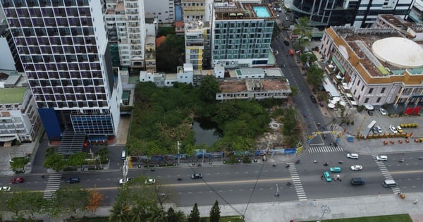 El viceprimer ministro inspecciona cuatro proyectos de tierras doradas abandonados en Nha Trang