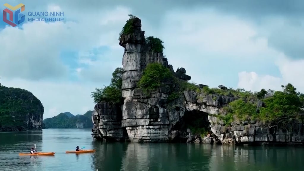 Preserving and sustainably promoting the heritage values ​​of Ha Long Bay - Cat Ba Archipelago