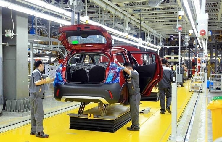 国産車に対する特別消費税を2025年も延長するよう政府に提案する。