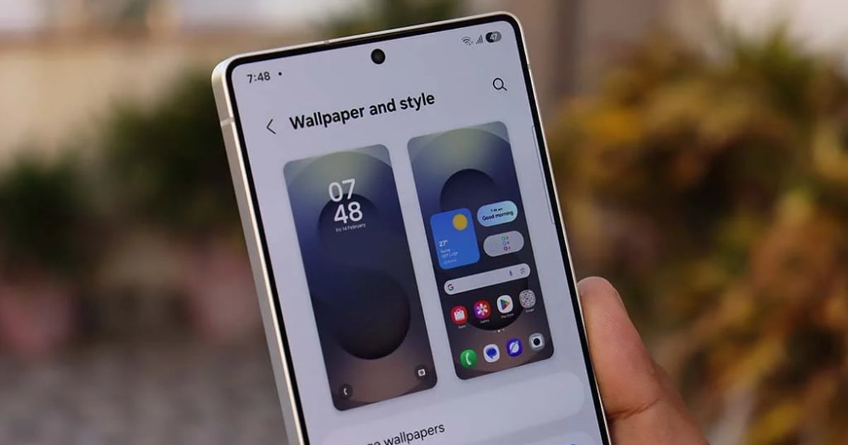 Samsung 'shows off' One UI 7 and Galaxy S25 to iPhone users