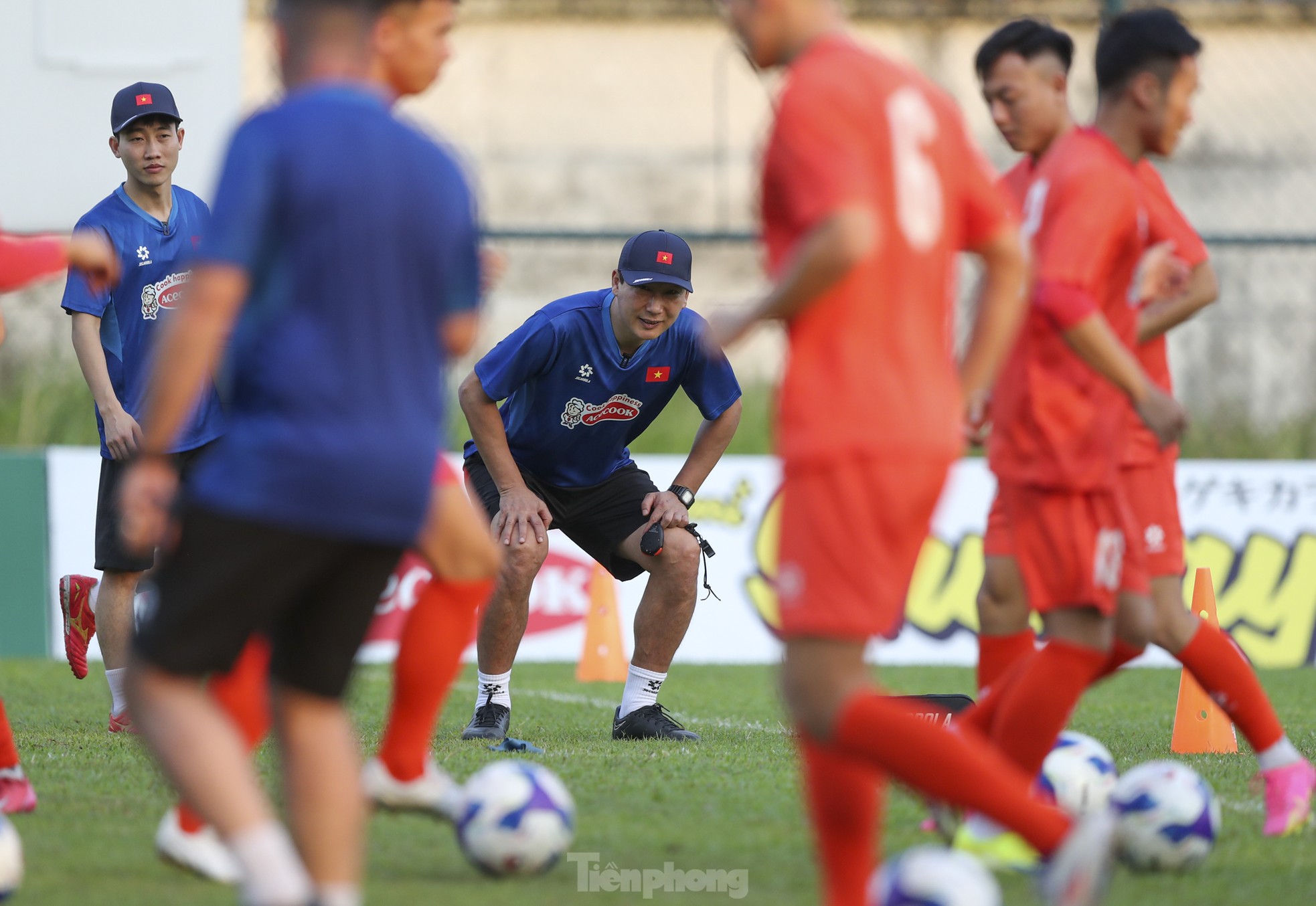 Tien Linh and Quang Hai were absent from the first training session of the Vietnam team photo 10