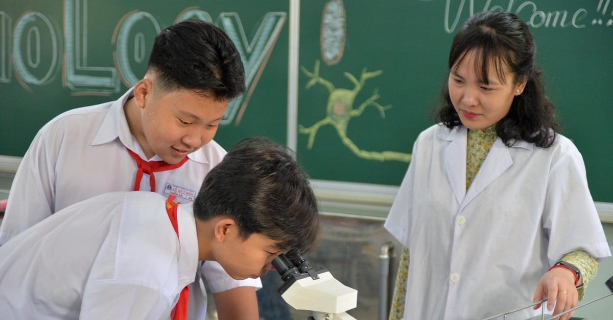 Ciudad Ho Chi Minh exige a las escuelas secundarias que eliminen la información sobre cupos de inscripción de décimo grado no aprobados