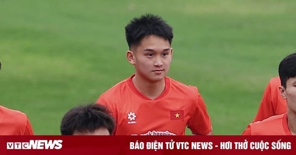 Overseas Vietnamese midfielder sits on the bench, U22 Vietnam is held to a draw by a weak opponent