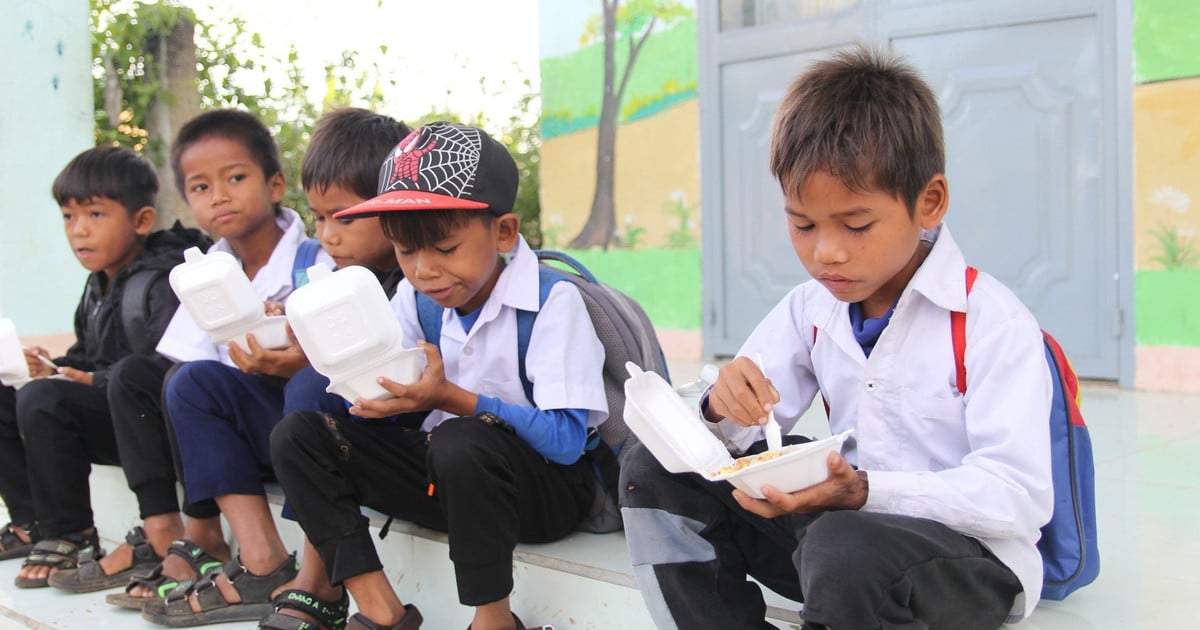 Gia Lai: Programa piloto de enseñanza de cinco días a la semana en escuelas secundarias y preparatorias