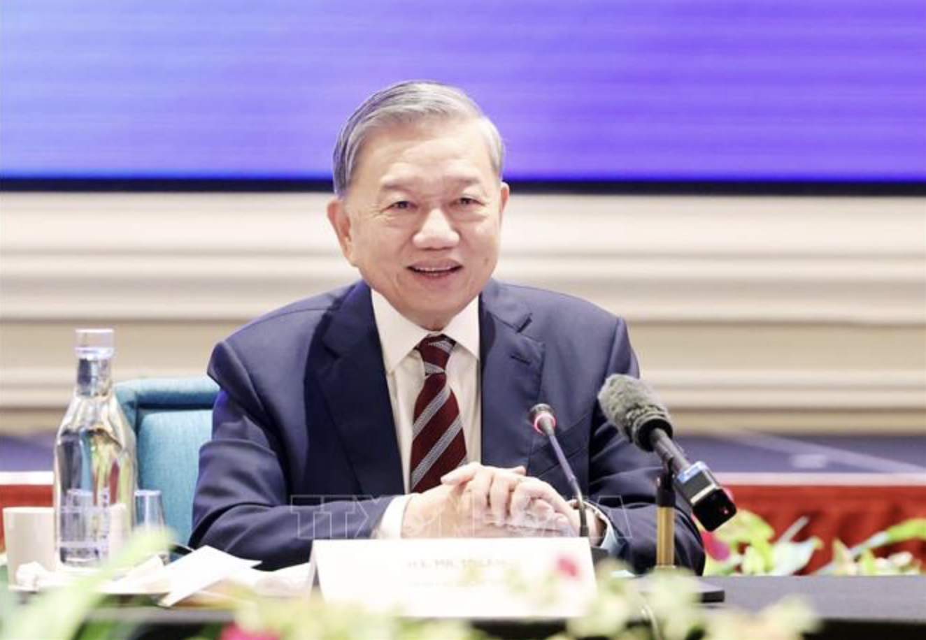 General Secretary To Lam attends Vietnam - Singapore Business Forum