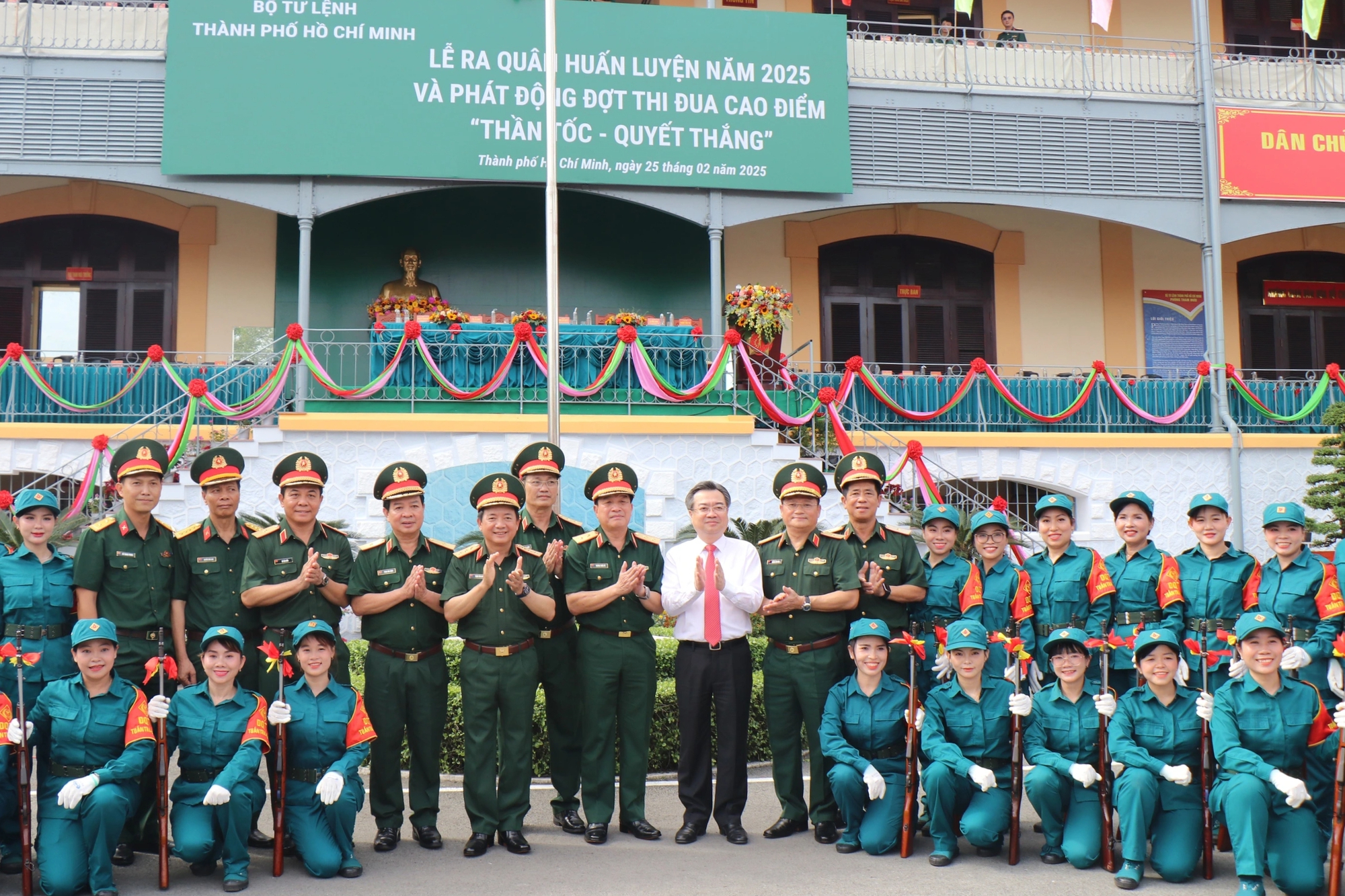 Lễ ra quân huấn luyện 2025 hoành tráng, chuyên nghiệp của Bộ Tư lệnh TP.HCM- Ảnh 21.