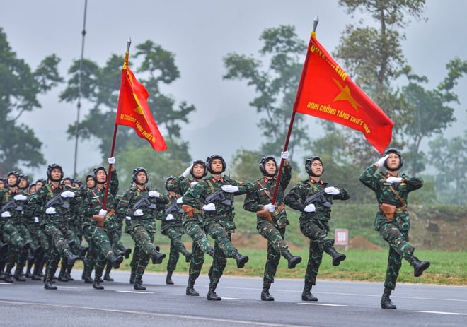 Lá cờ đặc biệt trong buổi hợp luyện kỷ niệm 50 năm thống nhất đất nước- Ảnh 26.