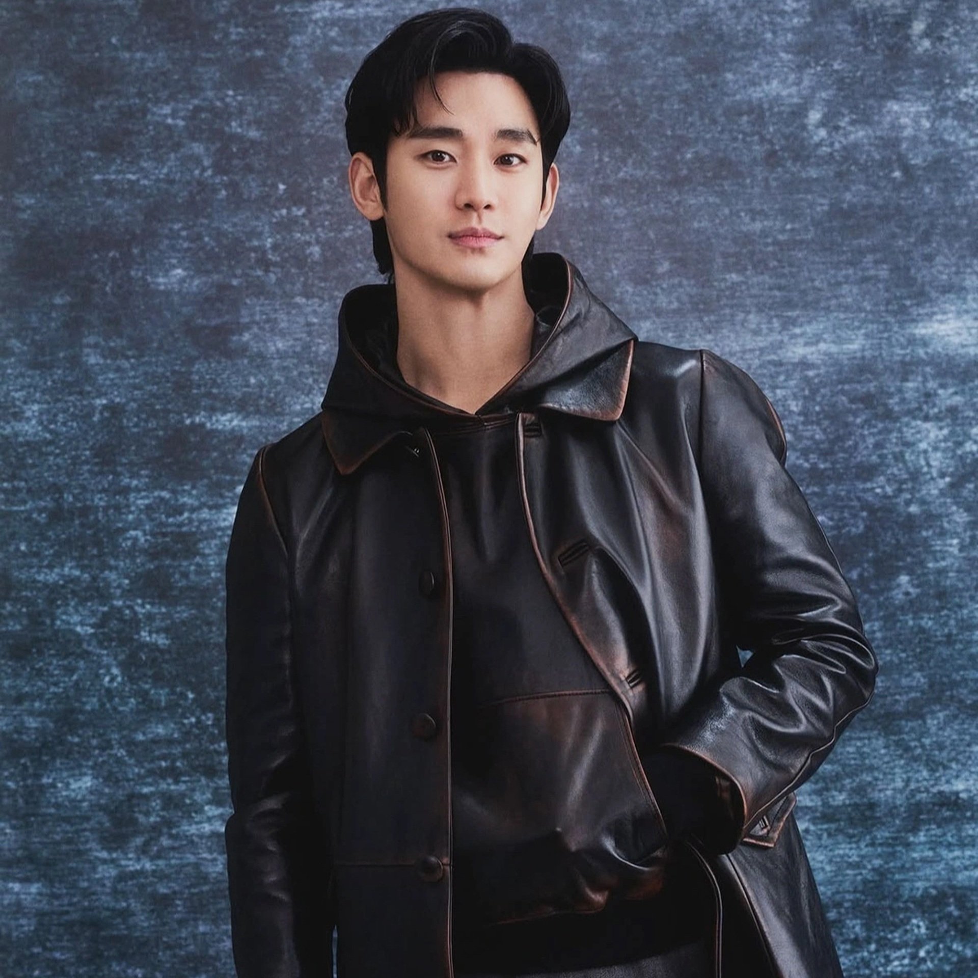 Kim Soo Hyun và dàn đại sứ thương hiệu Prada dính bê bối chấn động châu Á - 1